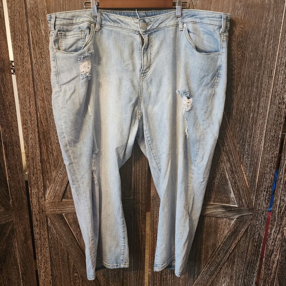 Lane Bryant Jeans‎ Women's Size 24 Light Blue Denim Girlfriend Crop Distressed